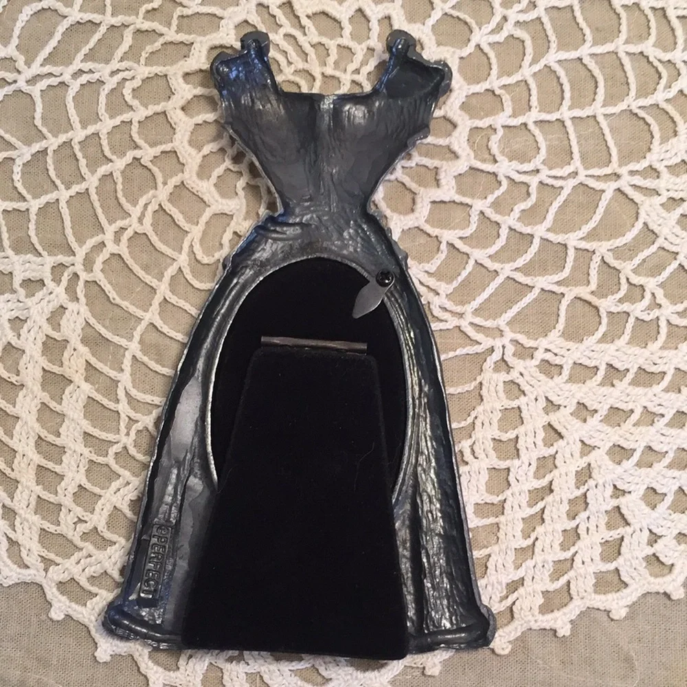 Victorian Style Ballgown Photo Frame Ganz